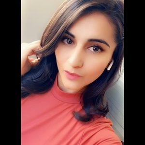 Meet your Posher, Mayra